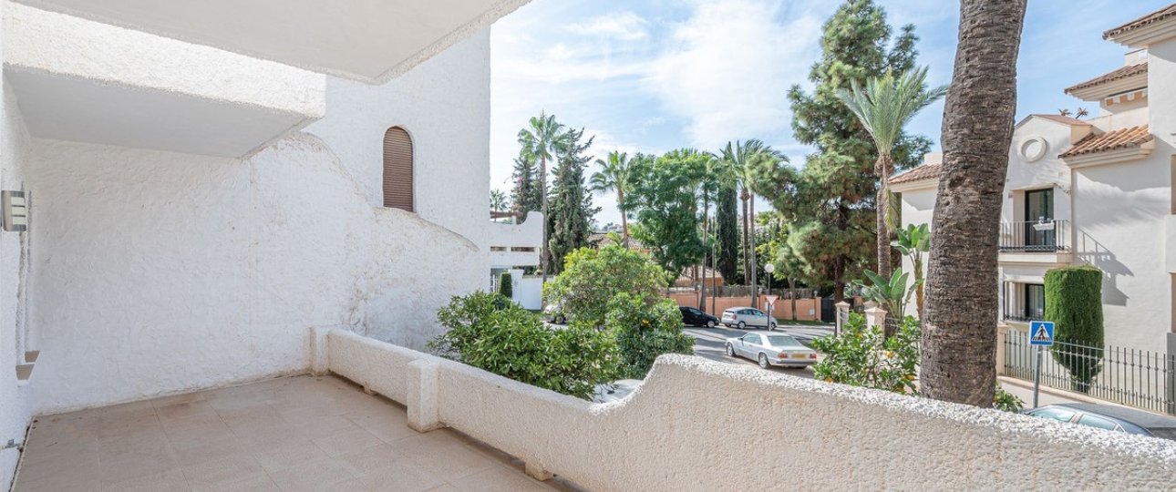 Resale - Town house - Marbella - Nueva Andalucía