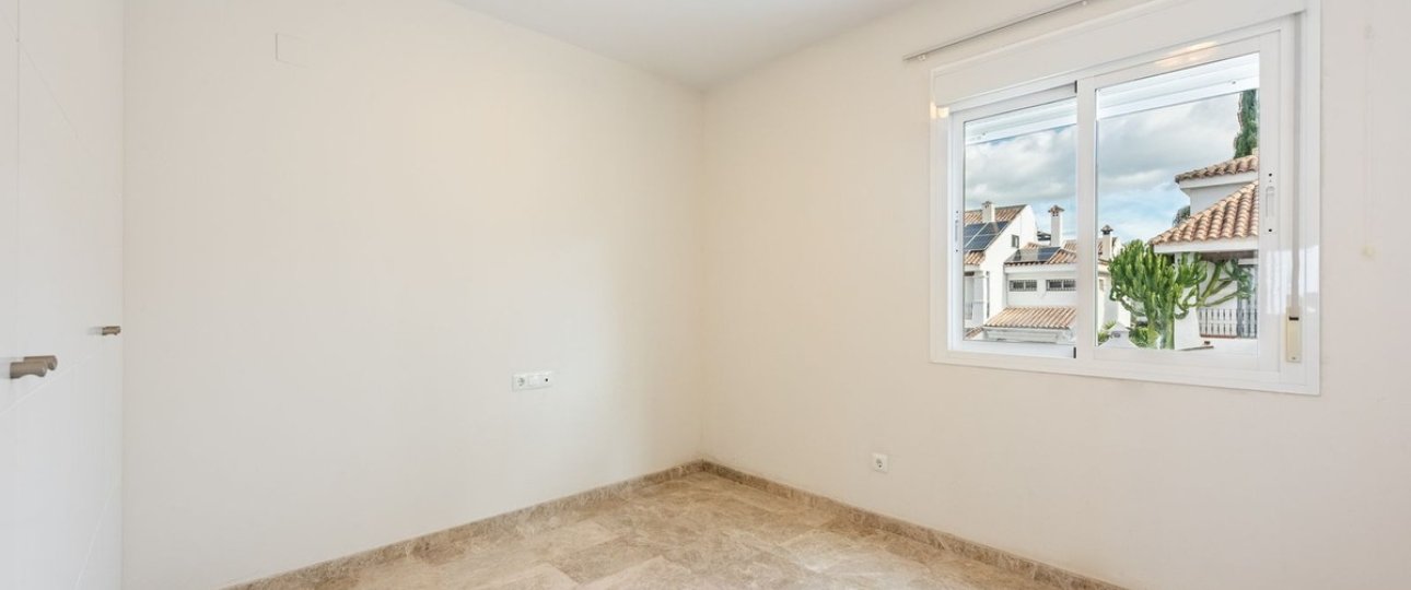 Resale - Town house - Marbella - Nueva Andalucía