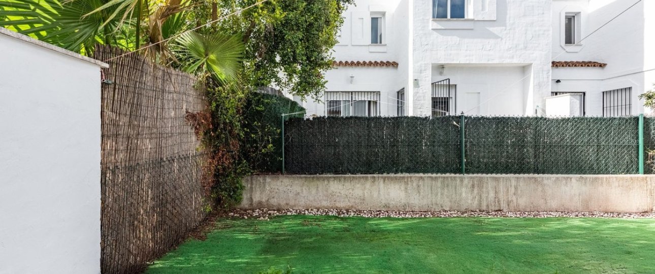 Resale - Town house - Marbella - Nueva Andalucía