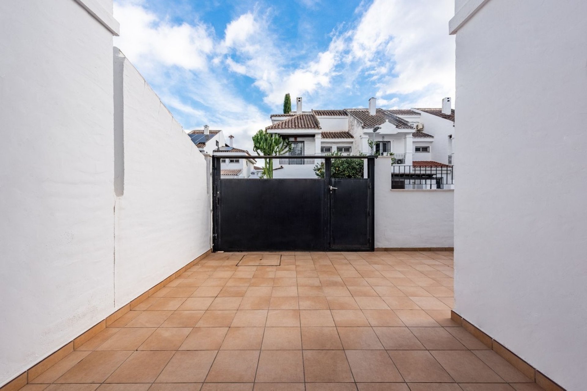 Resale - Town house - Marbella - Nueva Andalucía