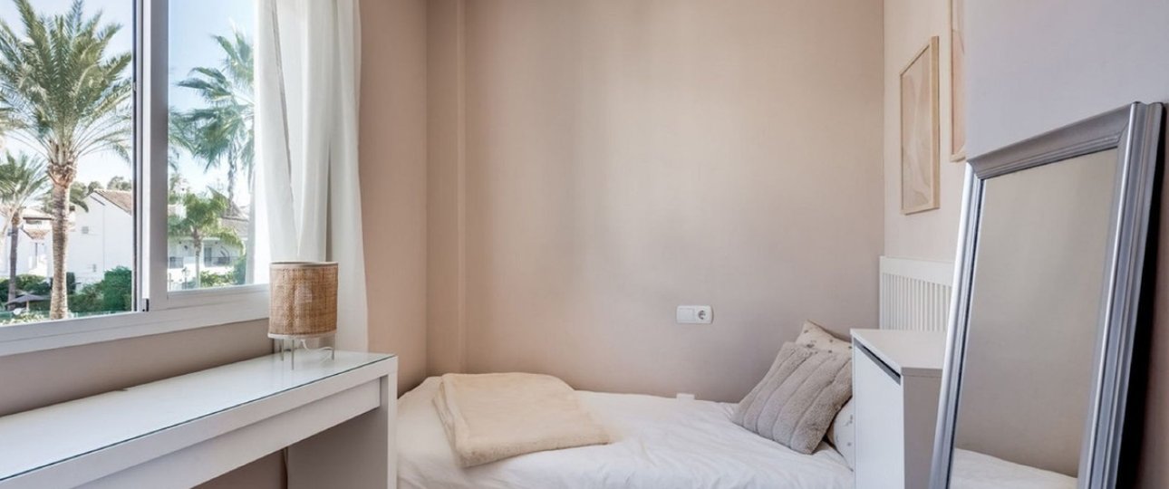 Resale - Town house - Marbella - Nueva Andalucía