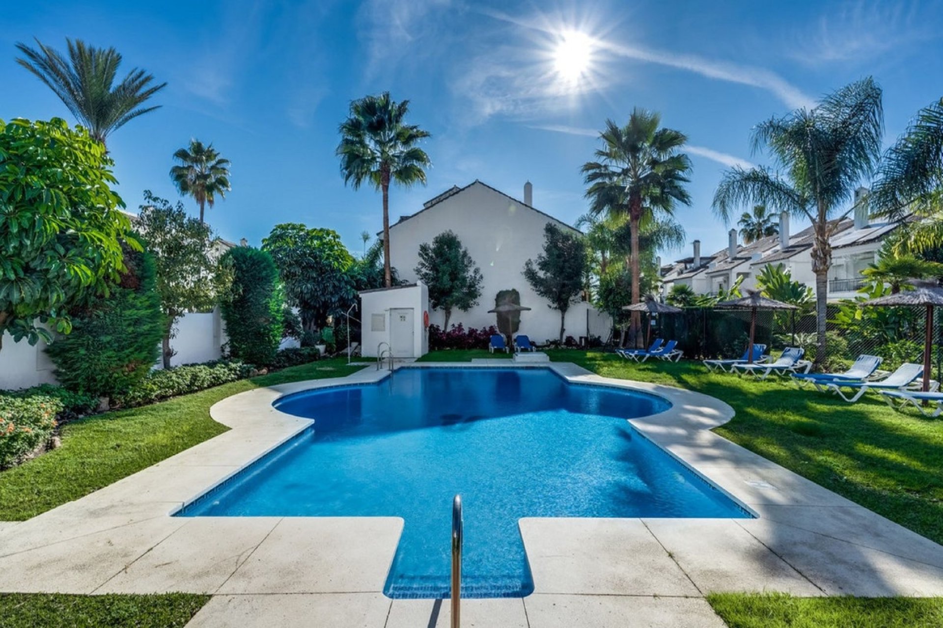 Resale - Town house - Marbella - Nueva Andalucía