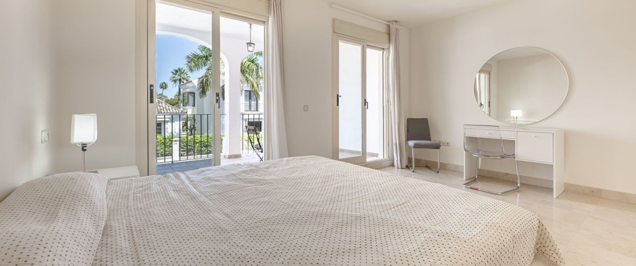 Resale - Town house - Marbella - Nueva Andalucía