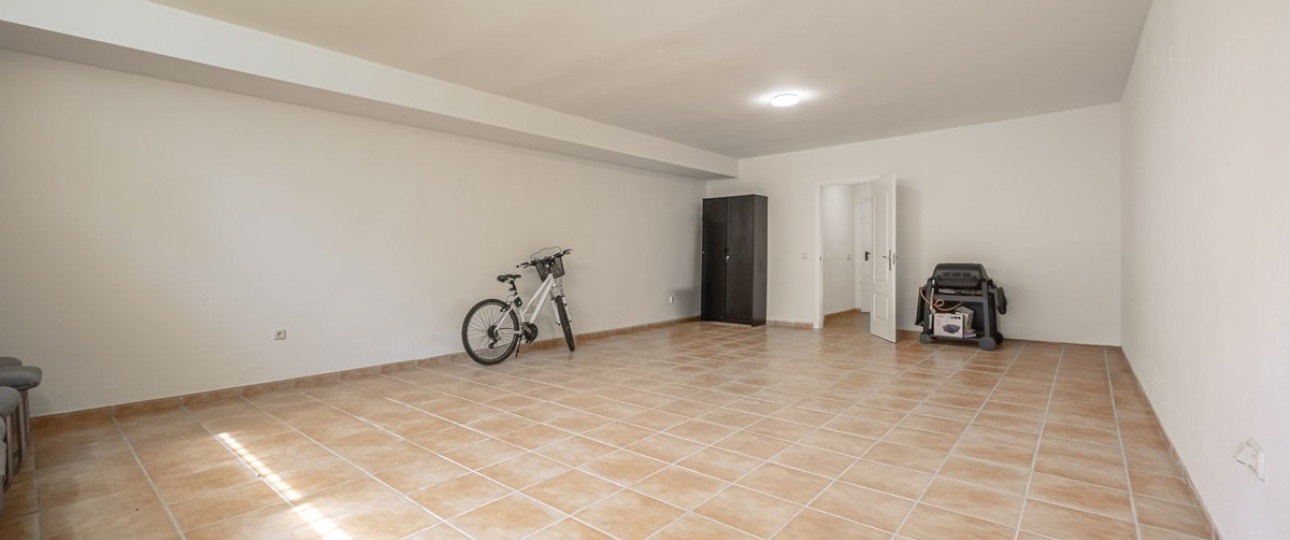 Resale - Town house - Marbella - Nueva Andalucía