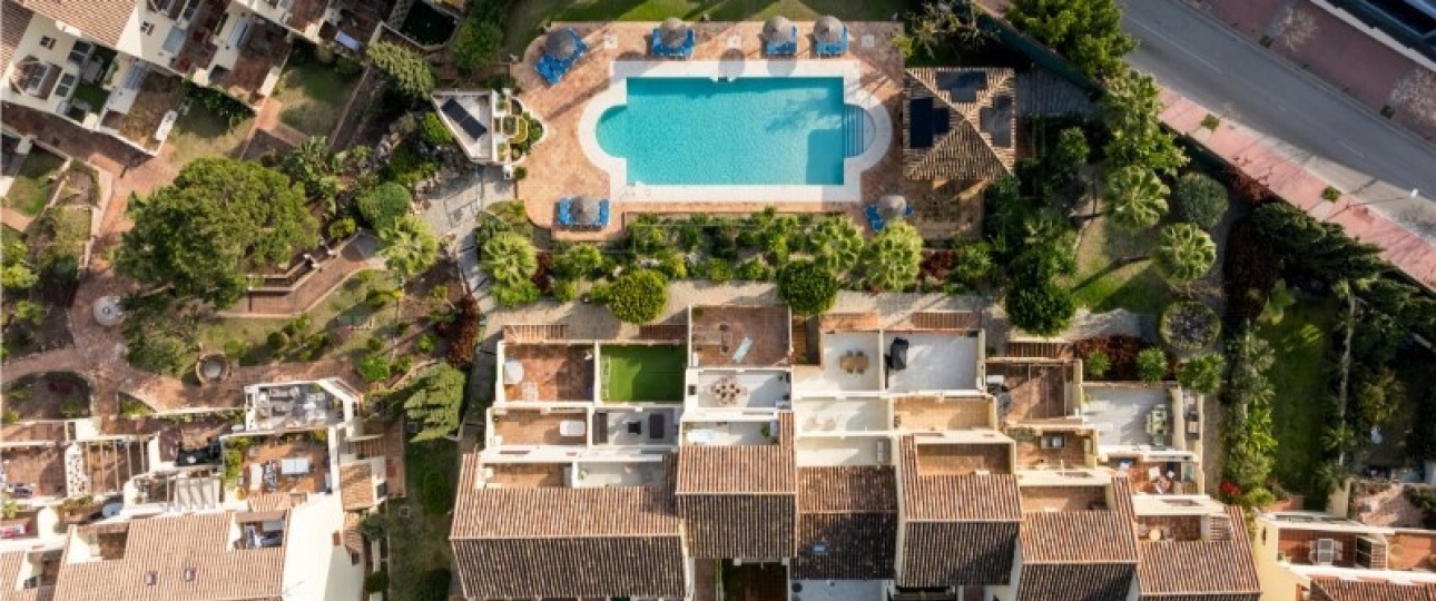 Resale - Town house - Marbella - Nueva Andalucía