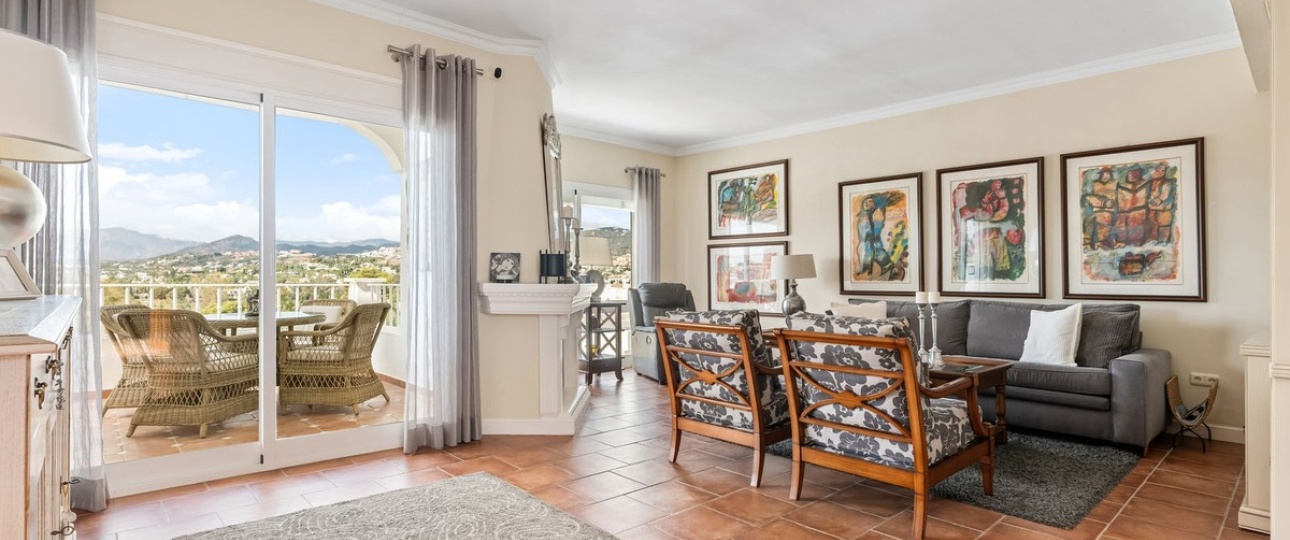 Resale - Town house - Marbella - Nueva Andalucía