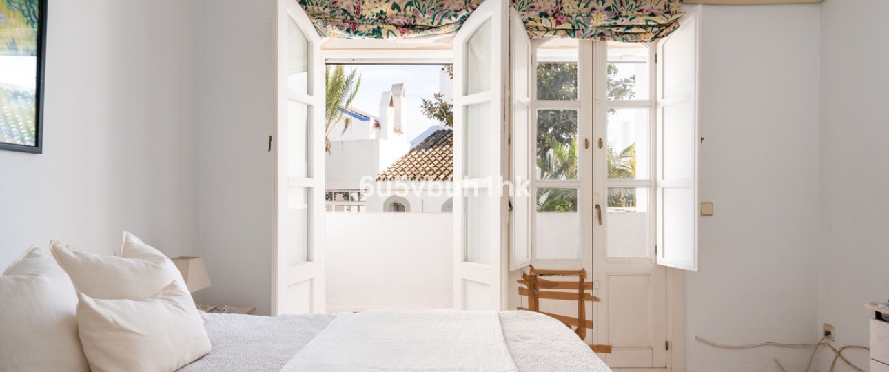 Resale - Town house - Marbella - Nueva Andalucía