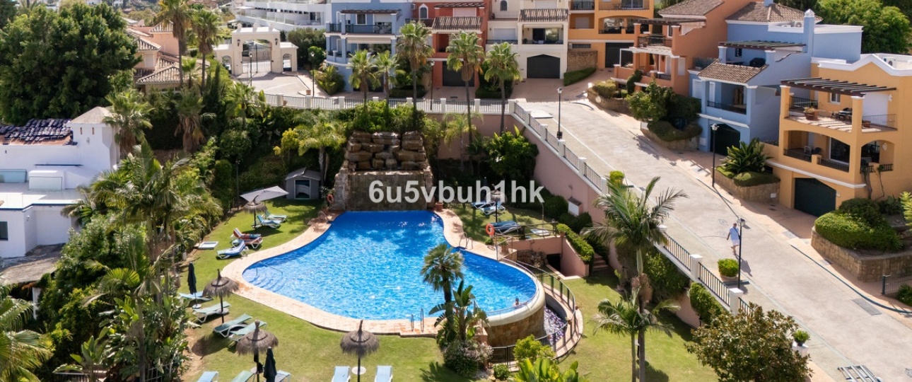 Resale - Town house - Marbella - Nueva Andalucía