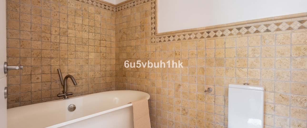 Resale - Town house - Marbella - Nueva Andalucía