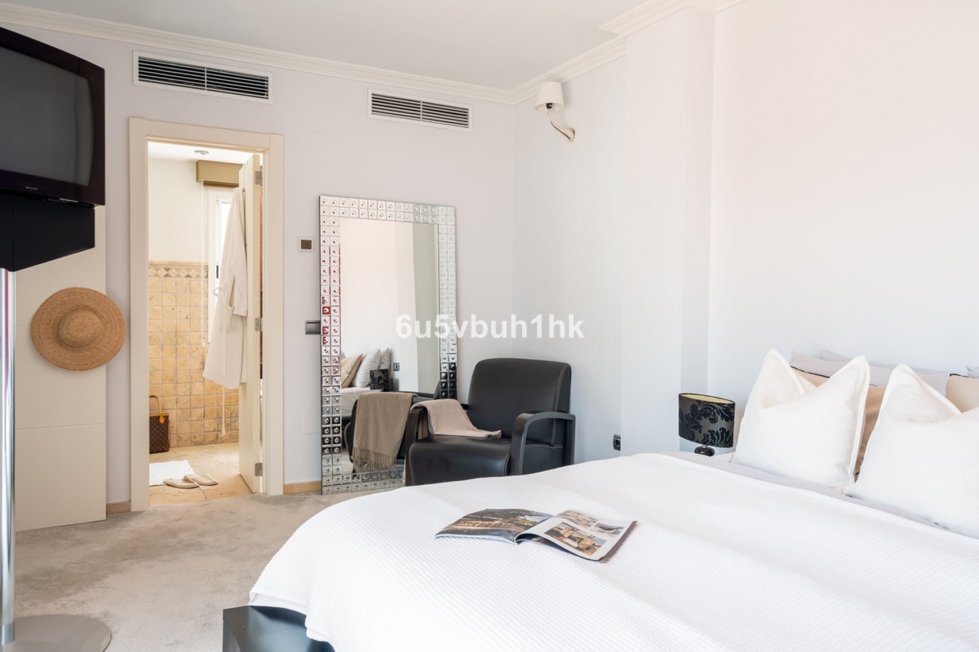 Resale - Town house - Marbella - Nueva Andalucía