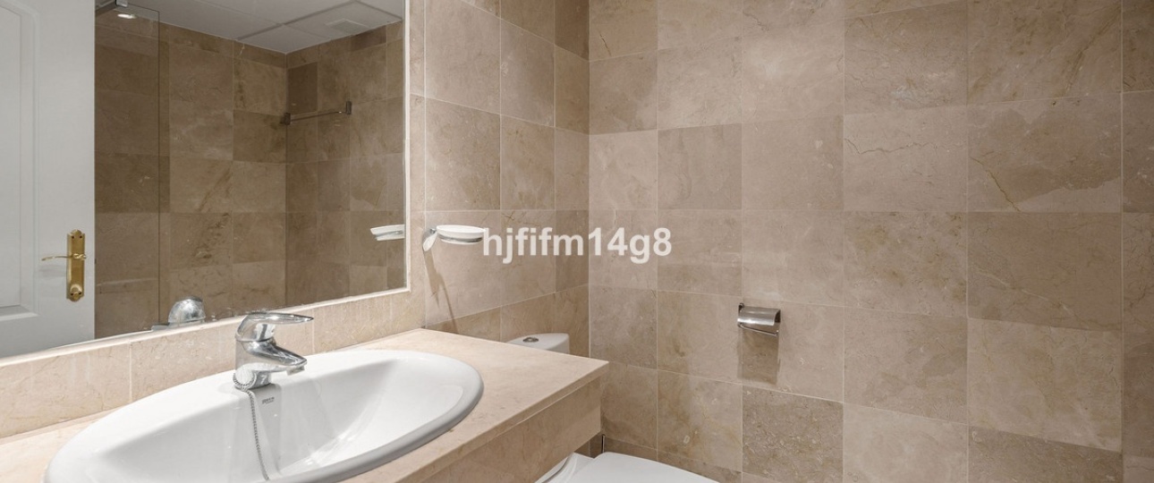 Resale - Town house - Marbella - Nueva Andalucía