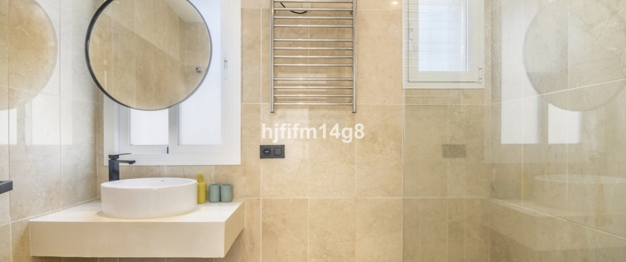 Resale - Town house - Marbella - Nueva Andalucía