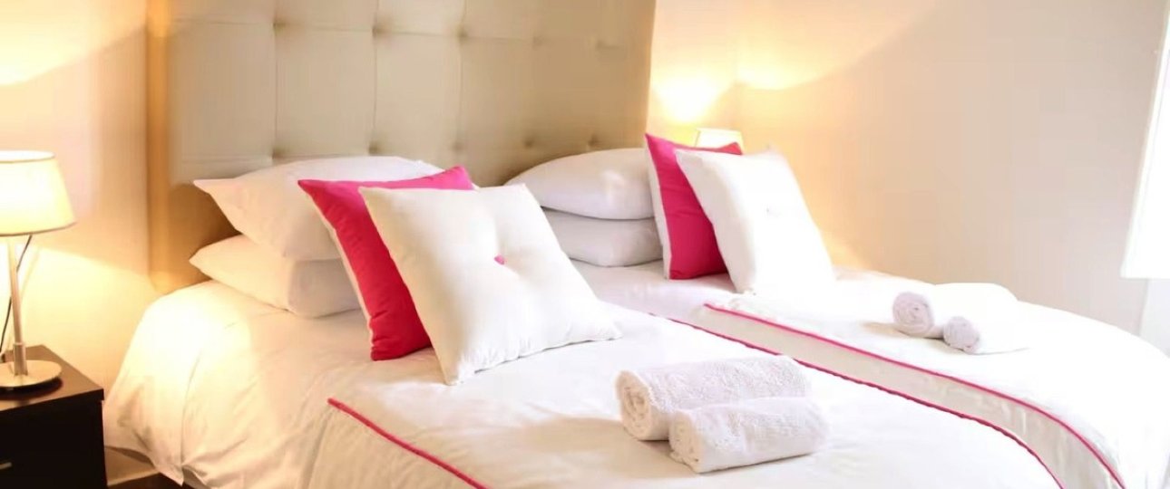Resale - Town house - Marbella - Nueva Andalucía