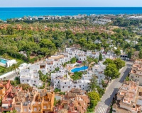 Resale - Town house - Marbella - Nueva Andalucía