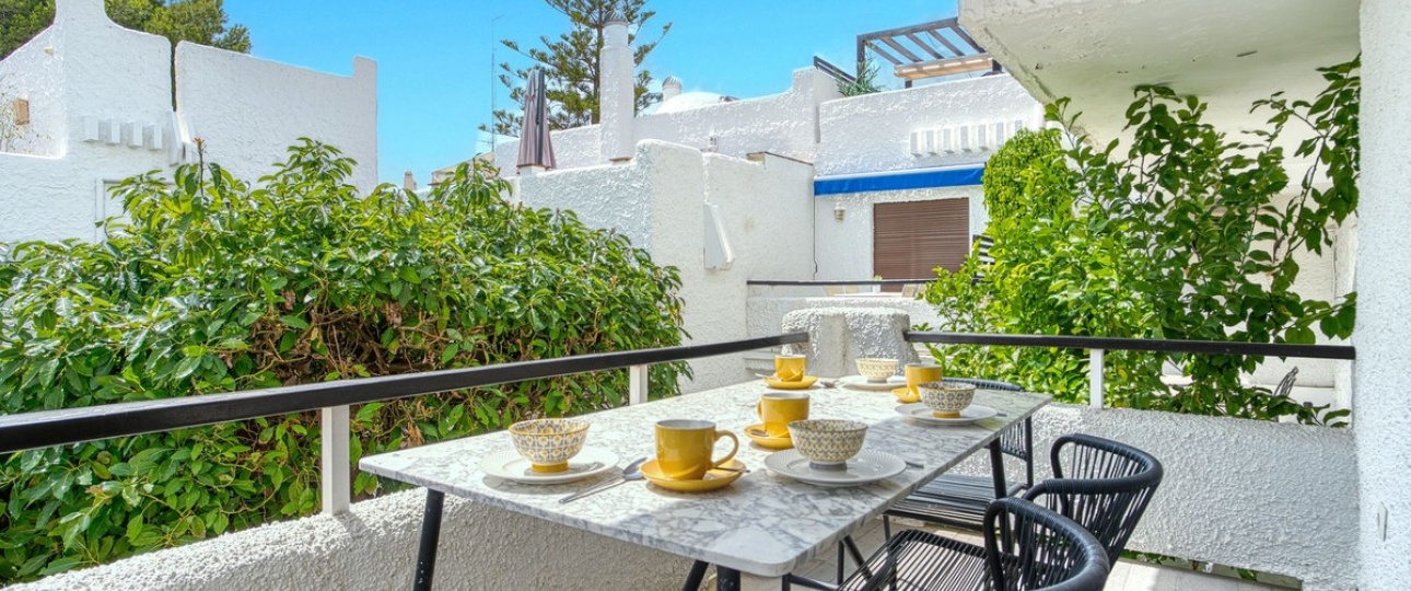 Resale - Town house - Marbella - Nueva Andalucía