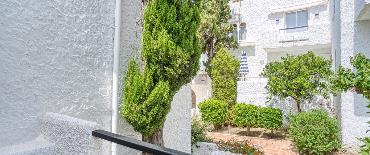Resale - Town house - Marbella - Nueva Andalucía