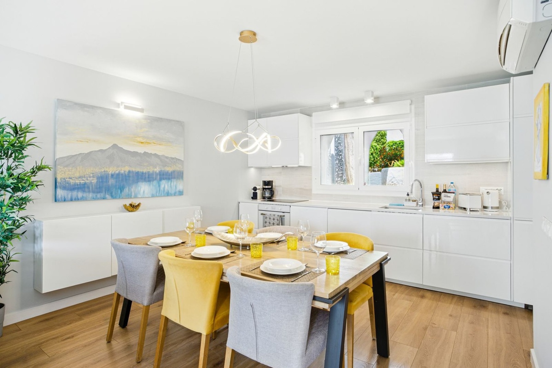 Resale - Town house - Marbella - Nueva Andalucía