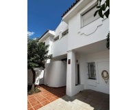 Resale - Town house - Marbella - Nueva Andalucía