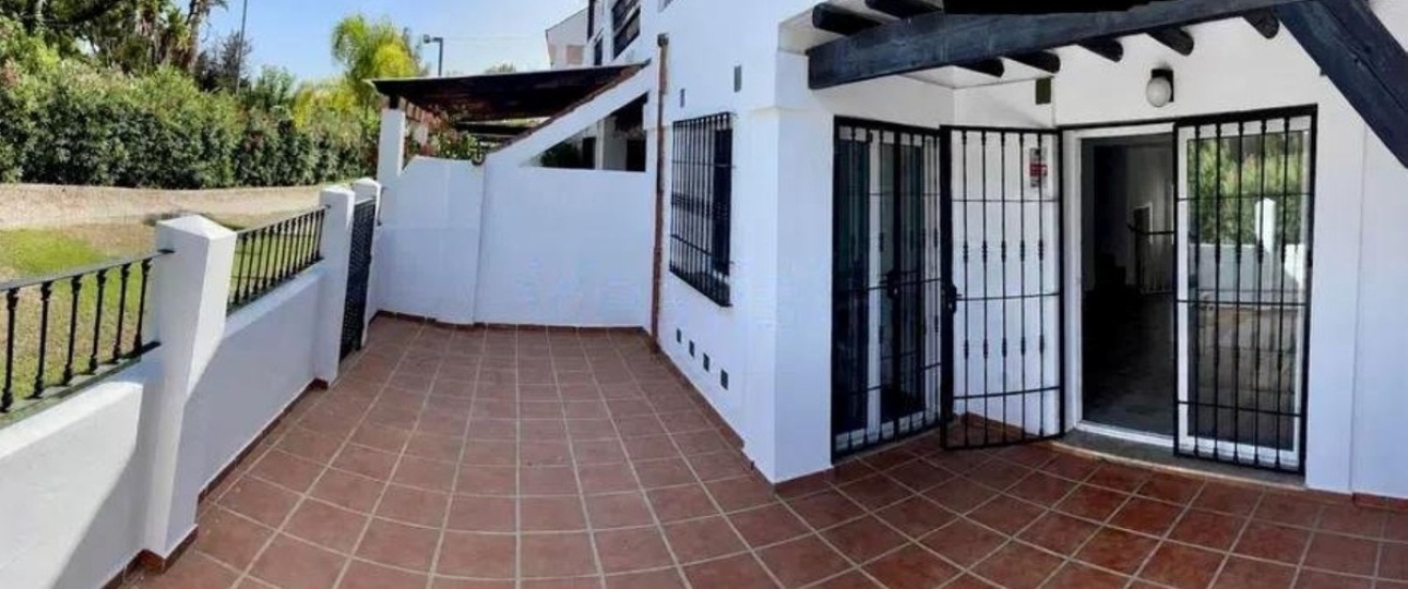 Resale - Town house - Marbella - Nueva Andalucía