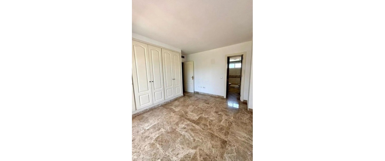 Resale - Town house - Marbella - Nueva Andalucía
