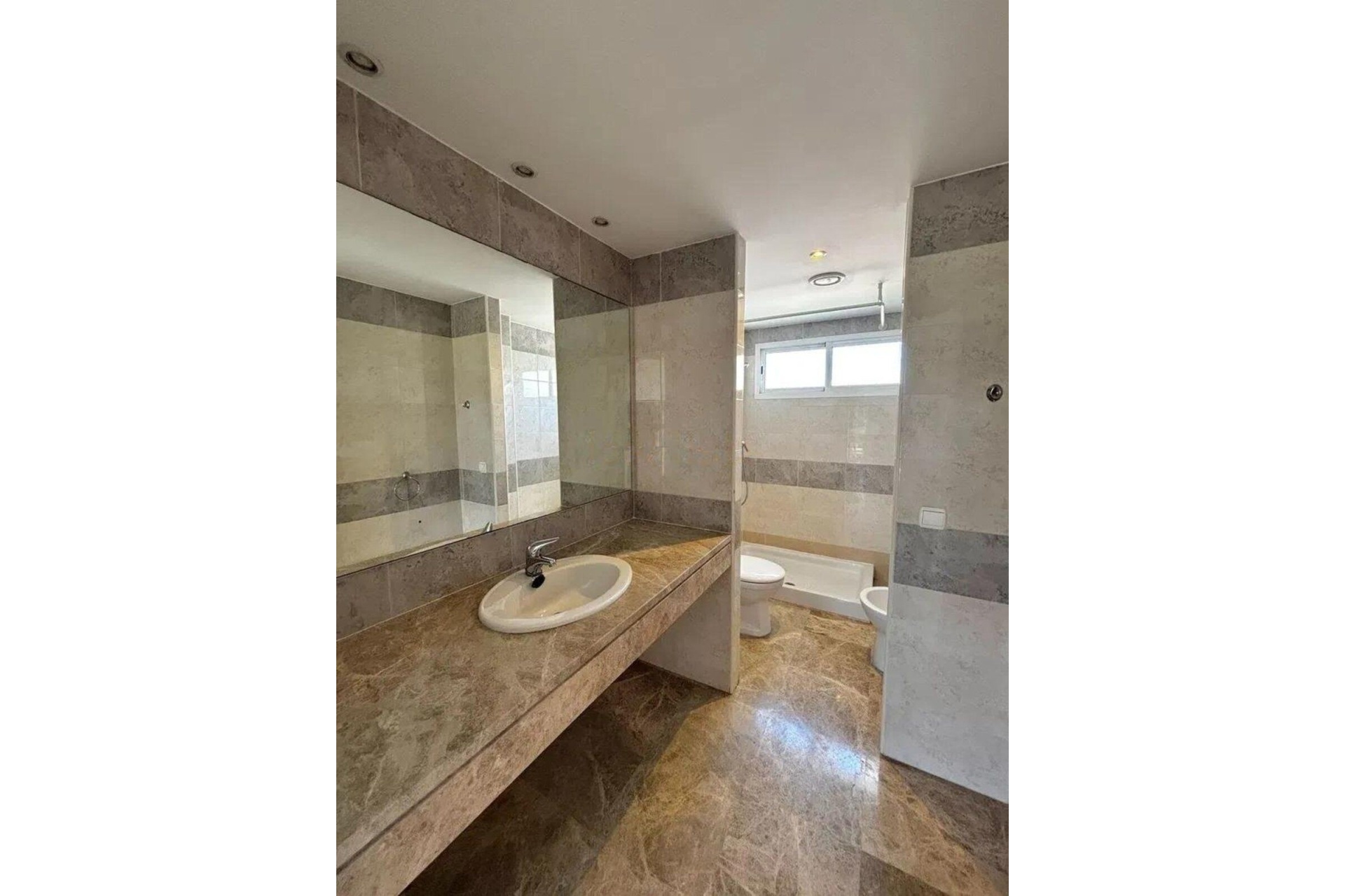 Resale - Town house - Marbella - Nueva Andalucía