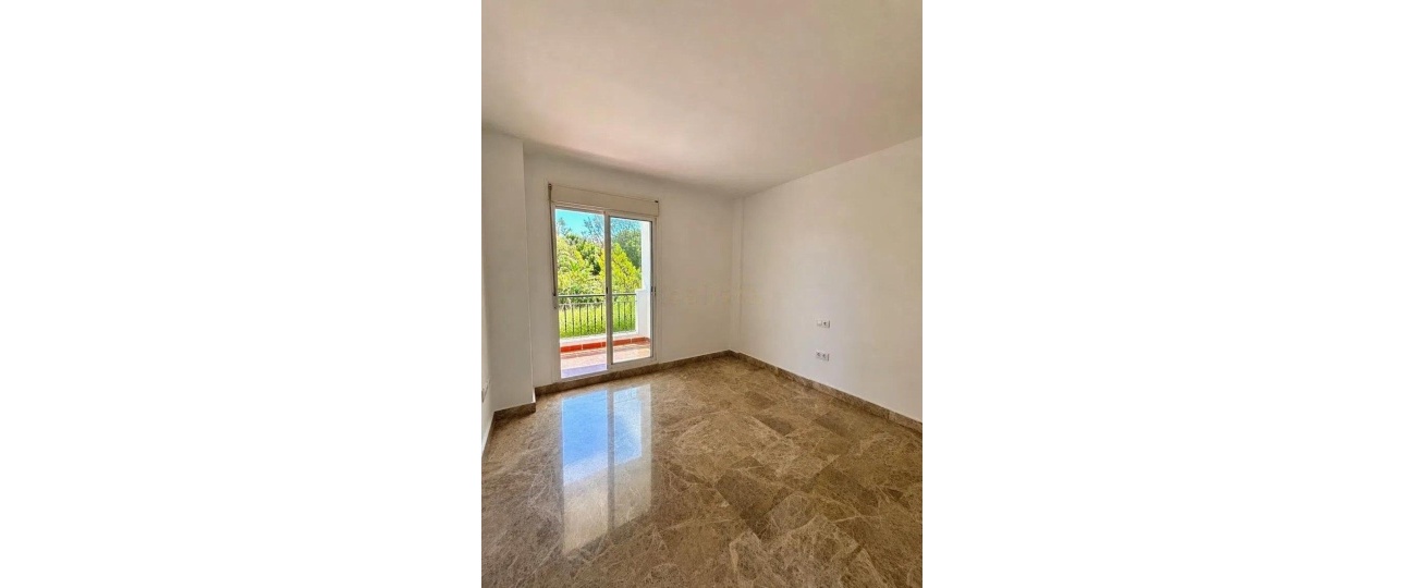 Resale - Town house - Marbella - Nueva Andalucía