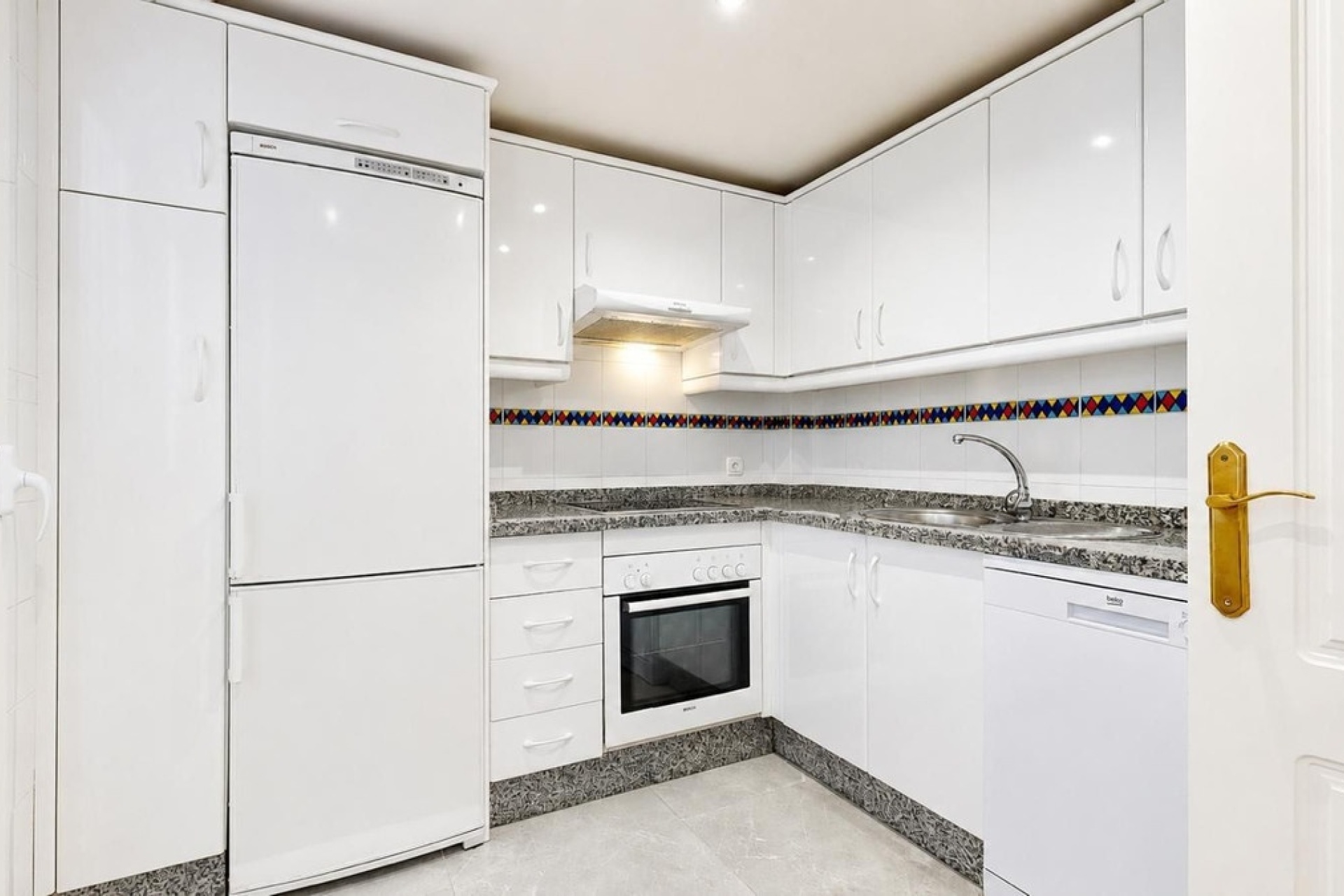 Resale - Town house - Marbella - Nueva Andalucía
