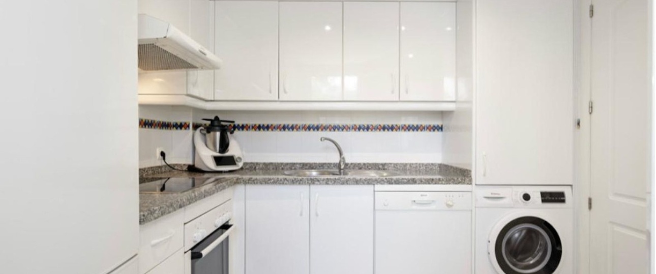 Resale - Town house - Marbella - Nueva Andalucía