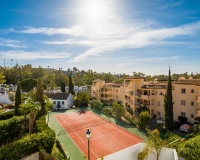 Resale - Town house - Marbella - Nueva Andalucía