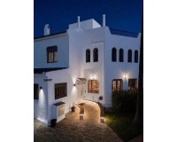 Resale - Town house - Marbella - Nueva Andalucía