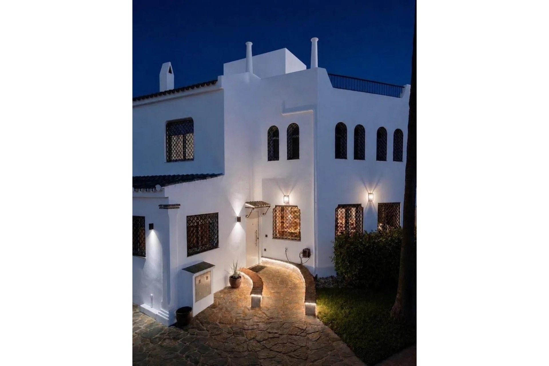 Resale - Town house - Marbella - Nueva Andalucía