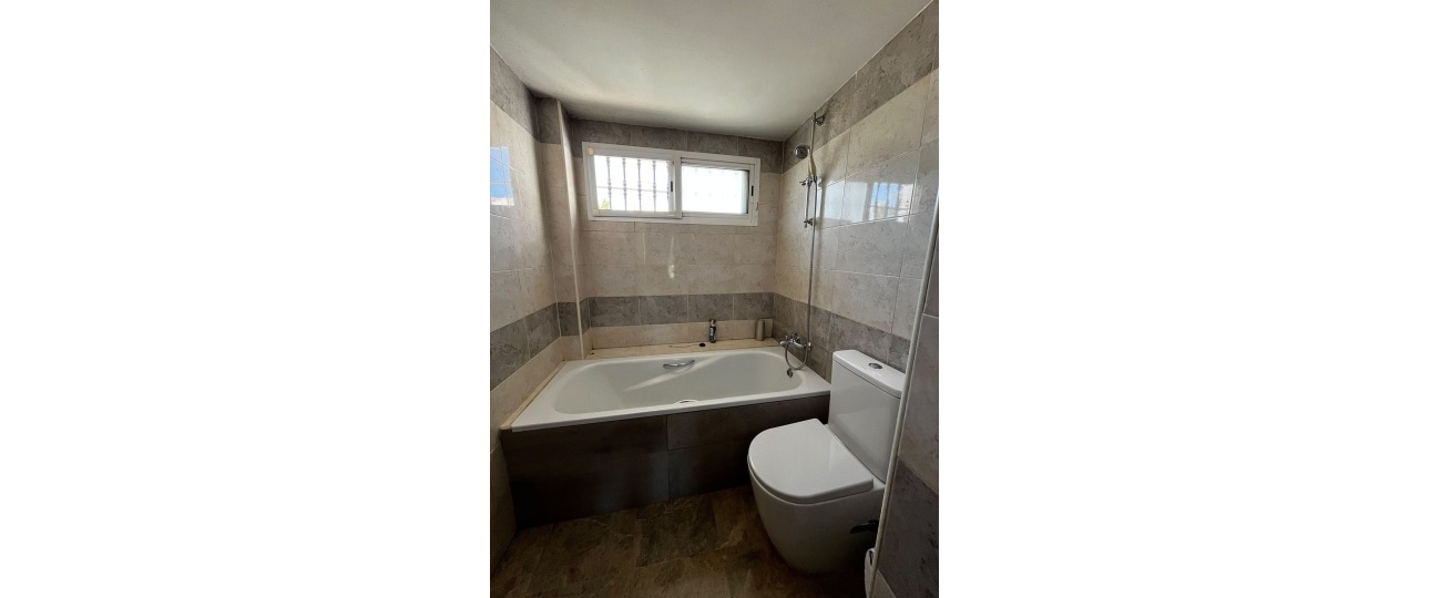 Resale - Town house - Marbella - Nueva Andalucía