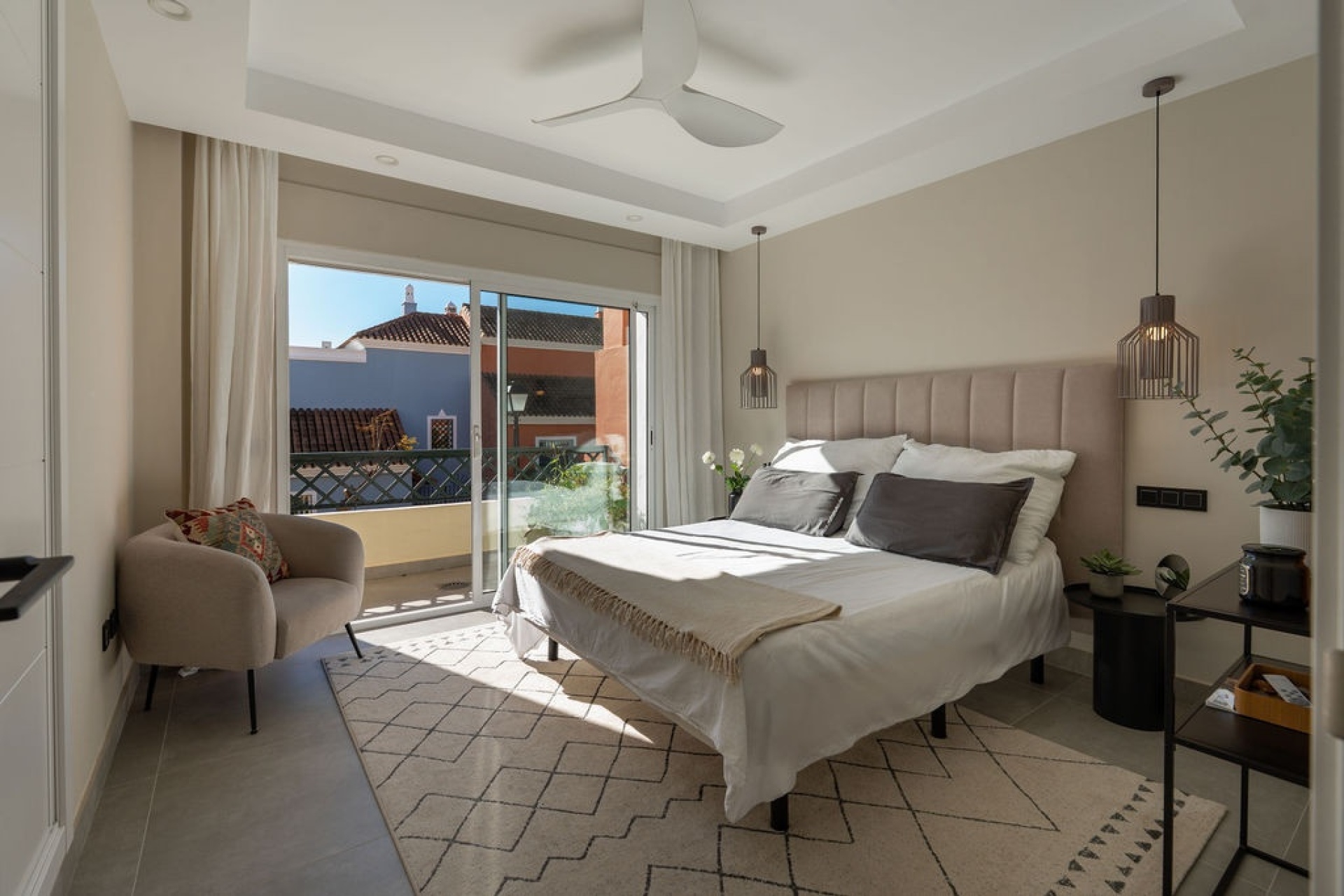 Resale - Town house - Marbella - Nueva Andalucía