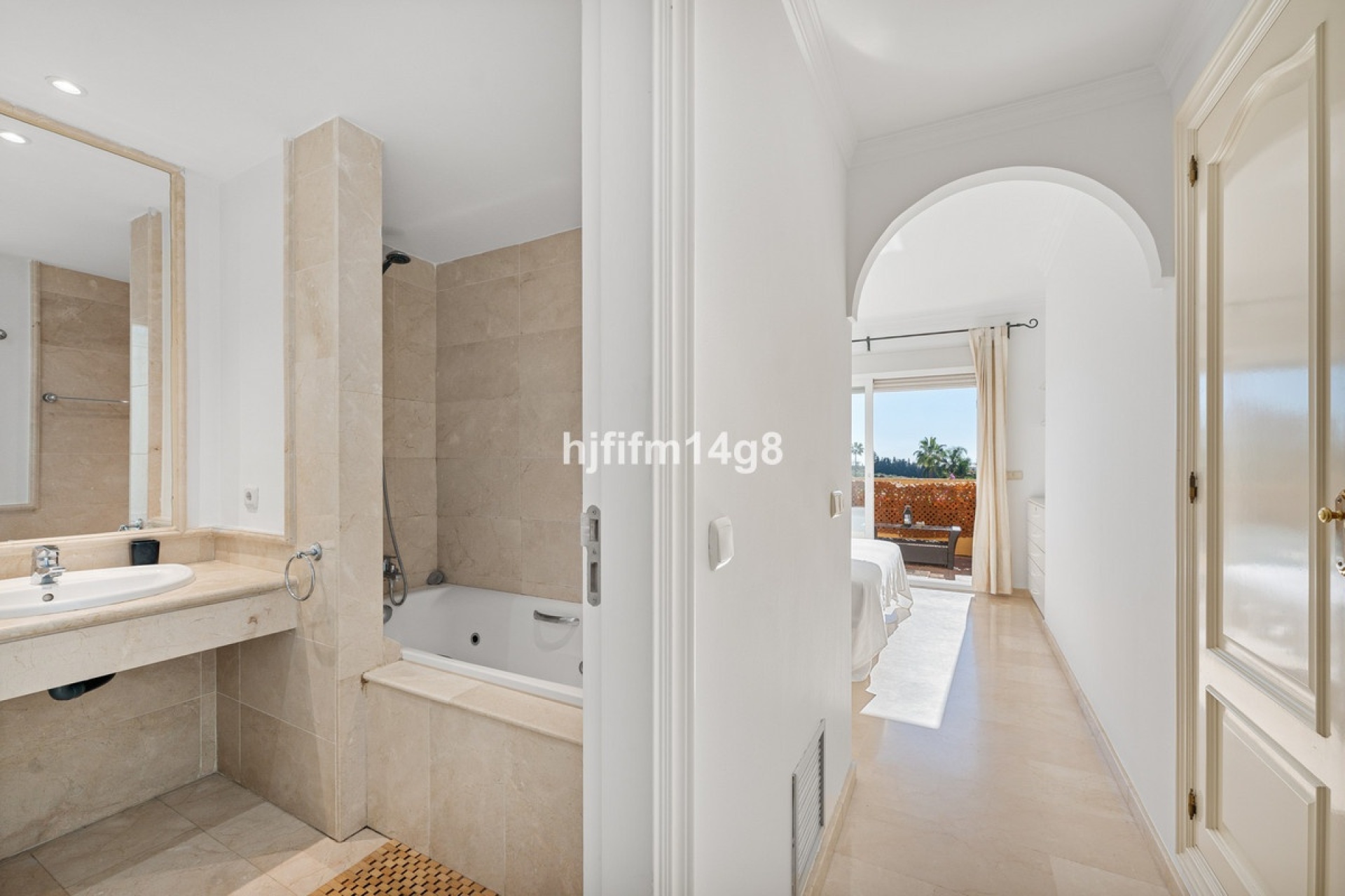 Resale - Town house - Marbella - Nueva Andalucía