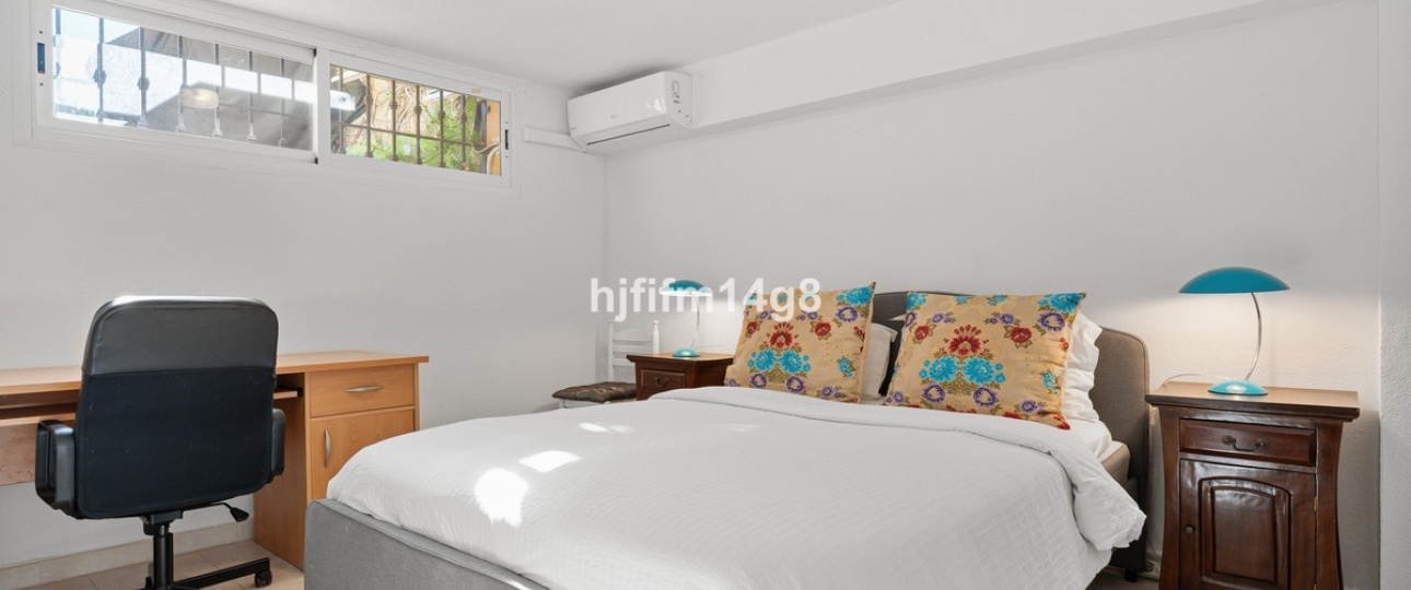 Resale - Town house - Marbella - Nueva Andalucía