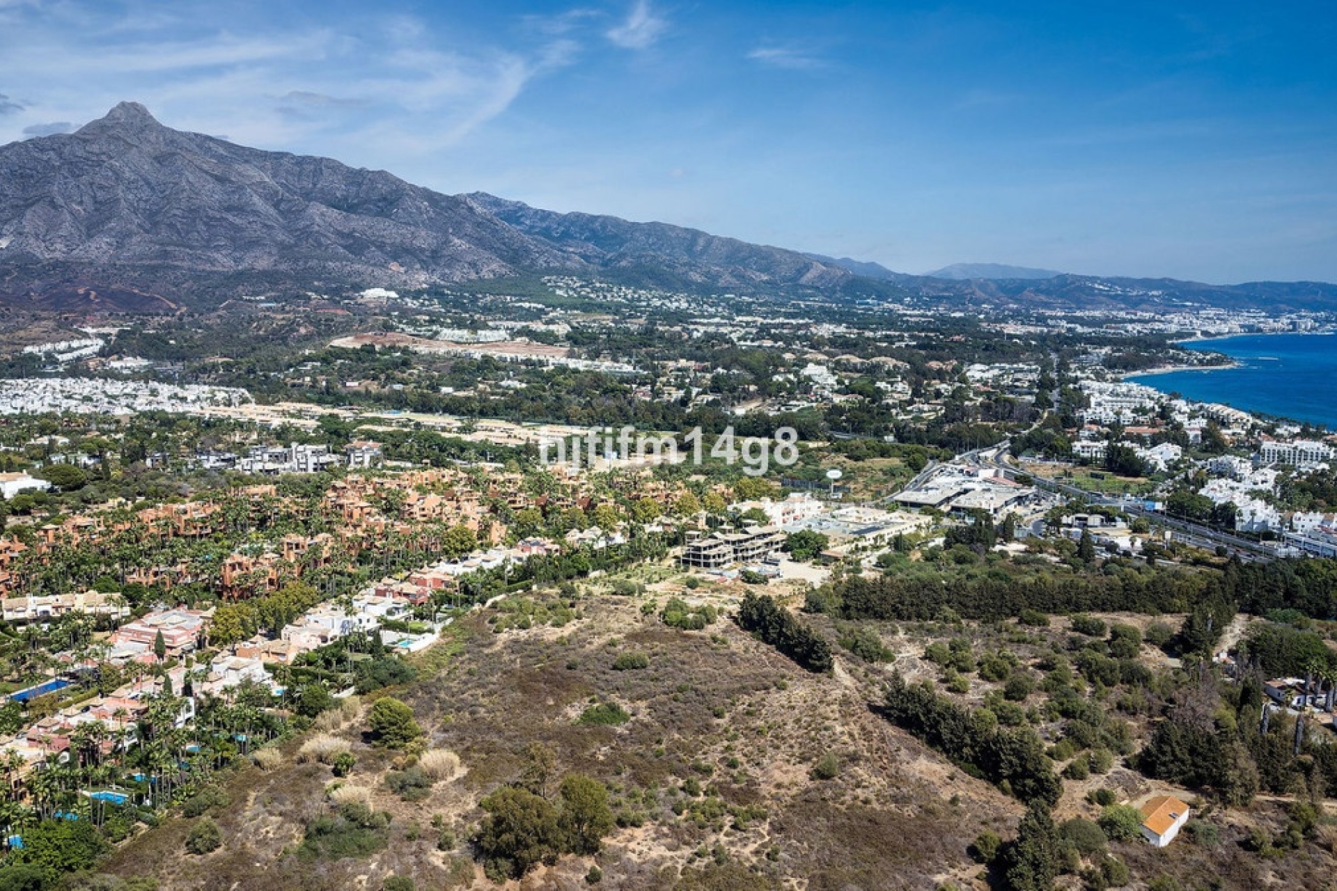 Resale - Town house - Marbella - Nueva Andalucía
