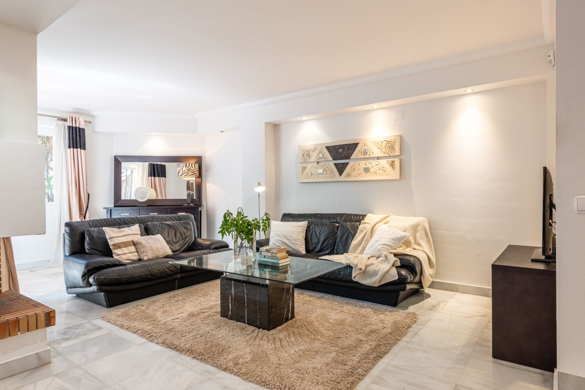Resale - Town house - Marbella - Nueva Andalucía