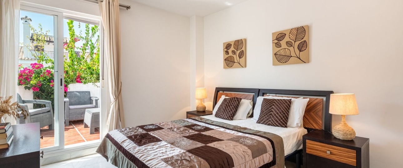 Resale - Town house - Marbella - Nueva Andalucía