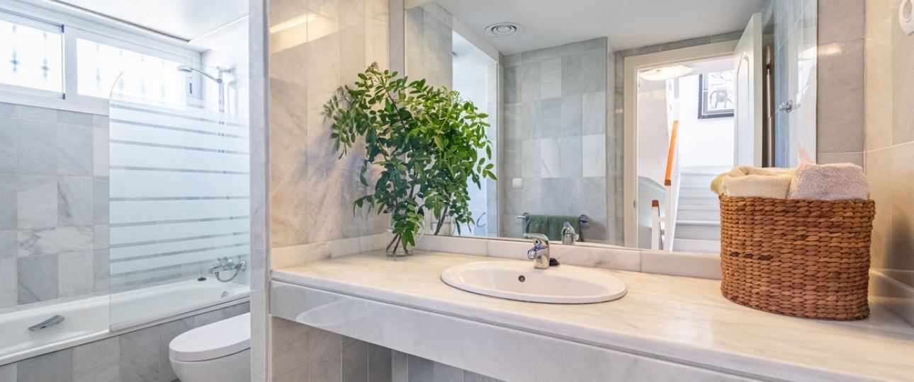 Resale - Town house - Marbella - Nueva Andalucía