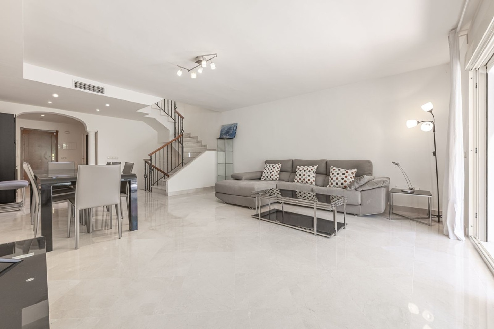 Resale - Town house - Marbella - Nueva Andalucía