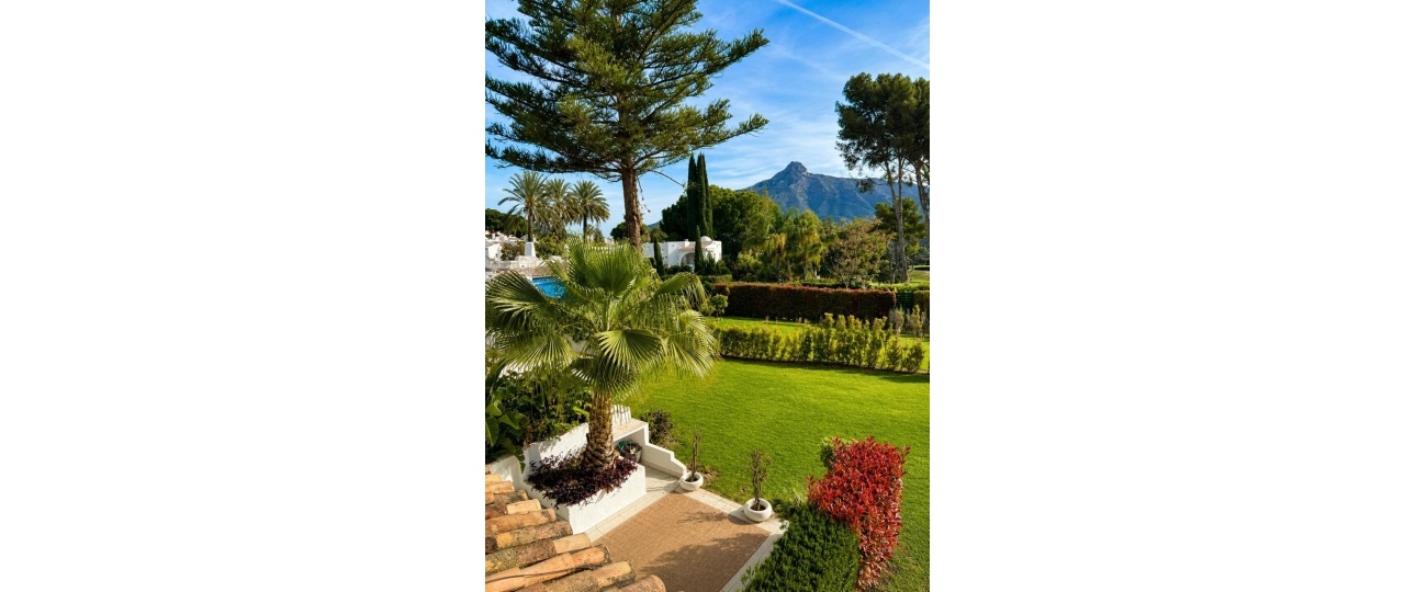 Resale - Town house - Marbella - Nueva Andalucía