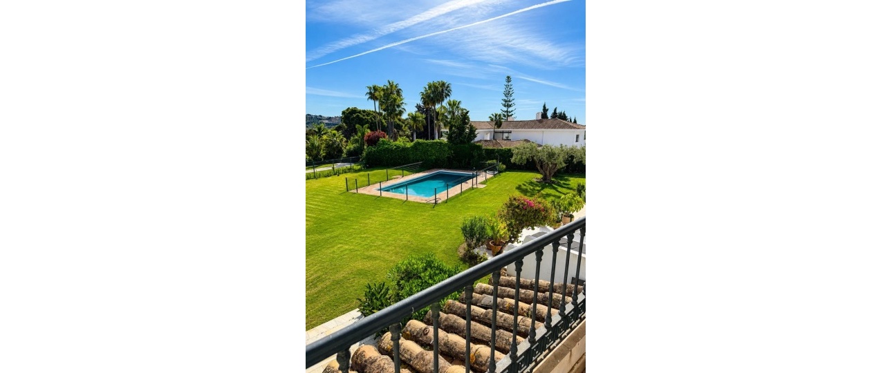 Resale - Town house - Marbella - Nueva Andalucía