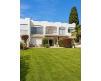 Resale - Town house - Marbella - Nueva Andalucía