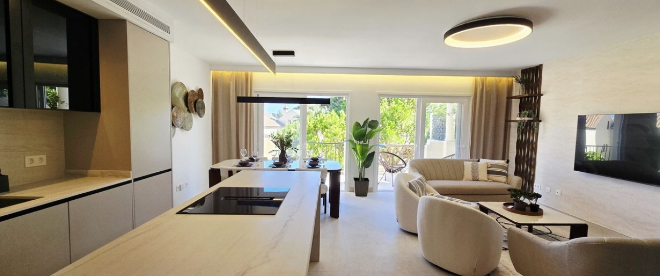 Resale - Town house - Marbella - Nueva Andalucía