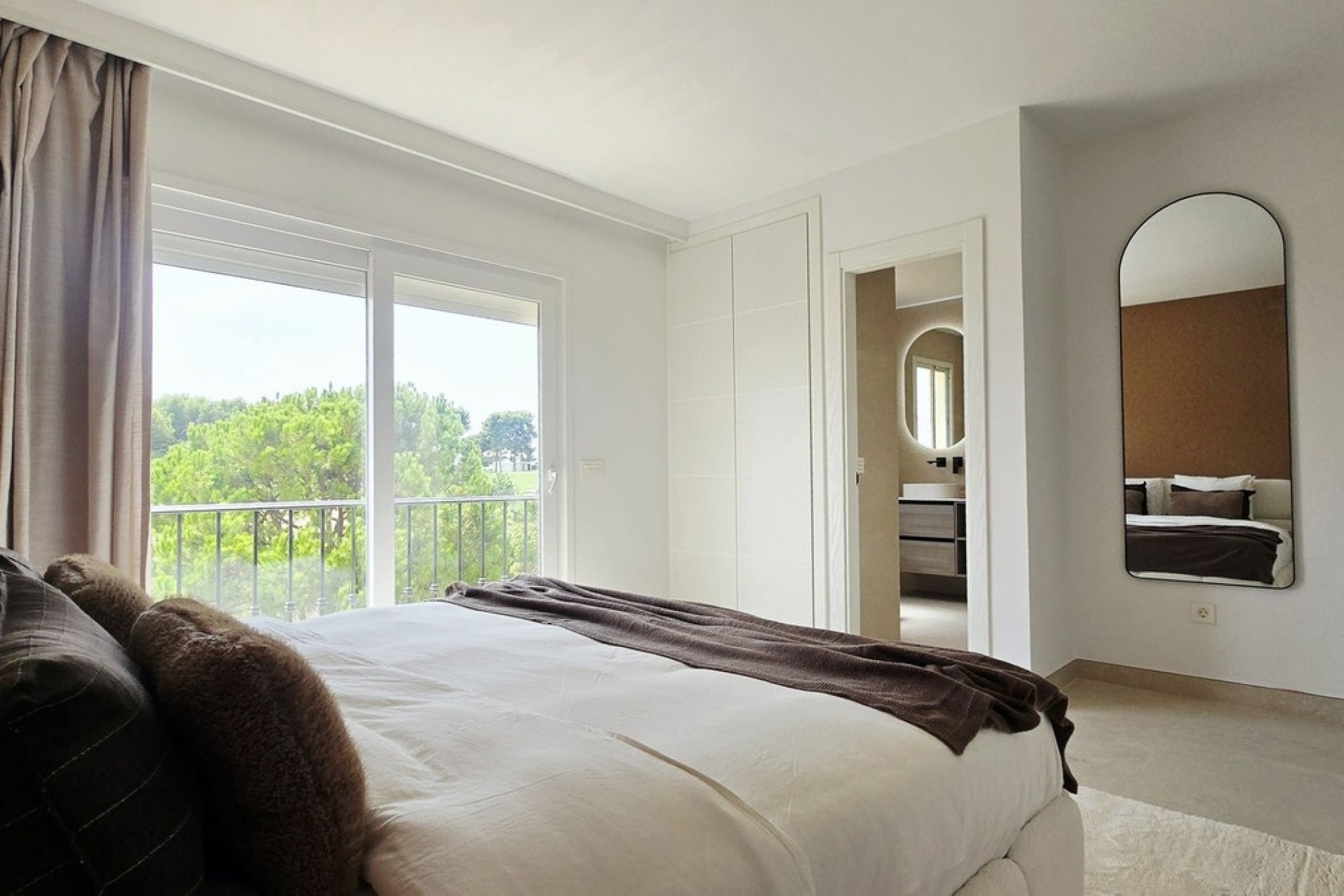 Resale - Town house - Marbella - Nueva Andalucía