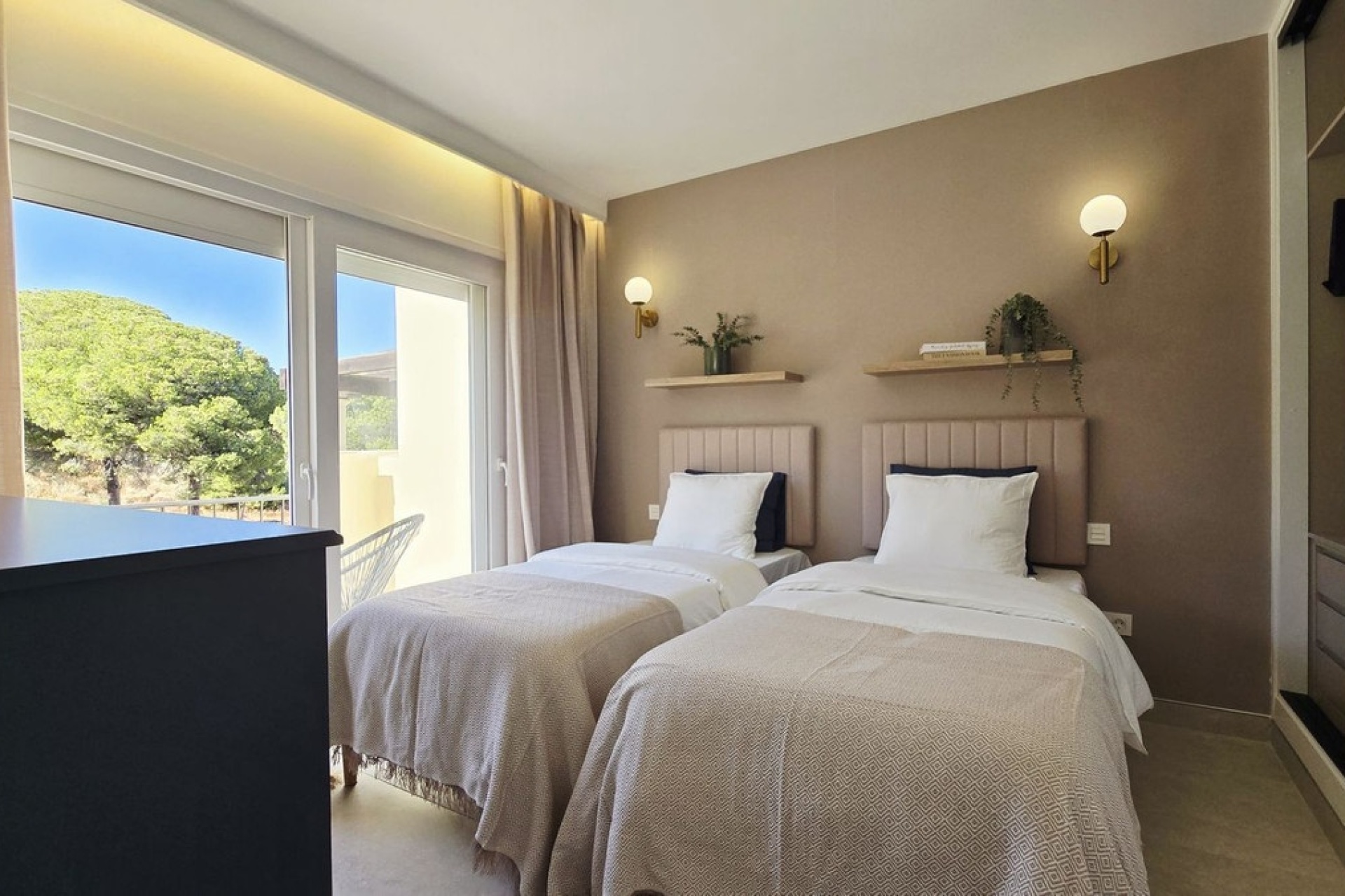 Resale - Town house - Marbella - Nueva Andalucía