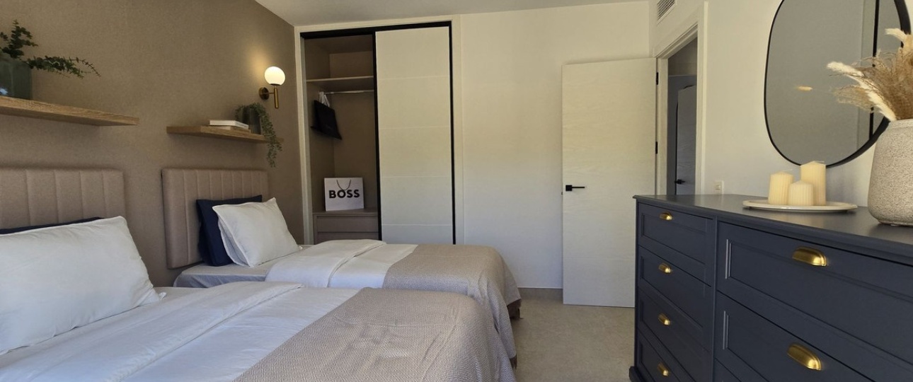Resale - Town house - Marbella - Nueva Andalucía