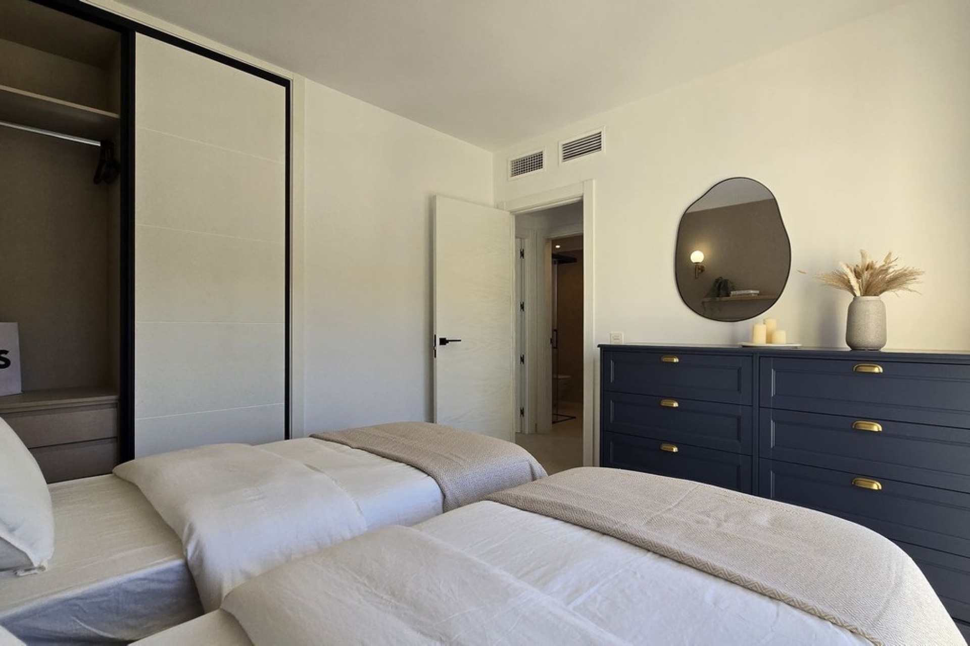 Resale - Town house - Marbella - Nueva Andalucía