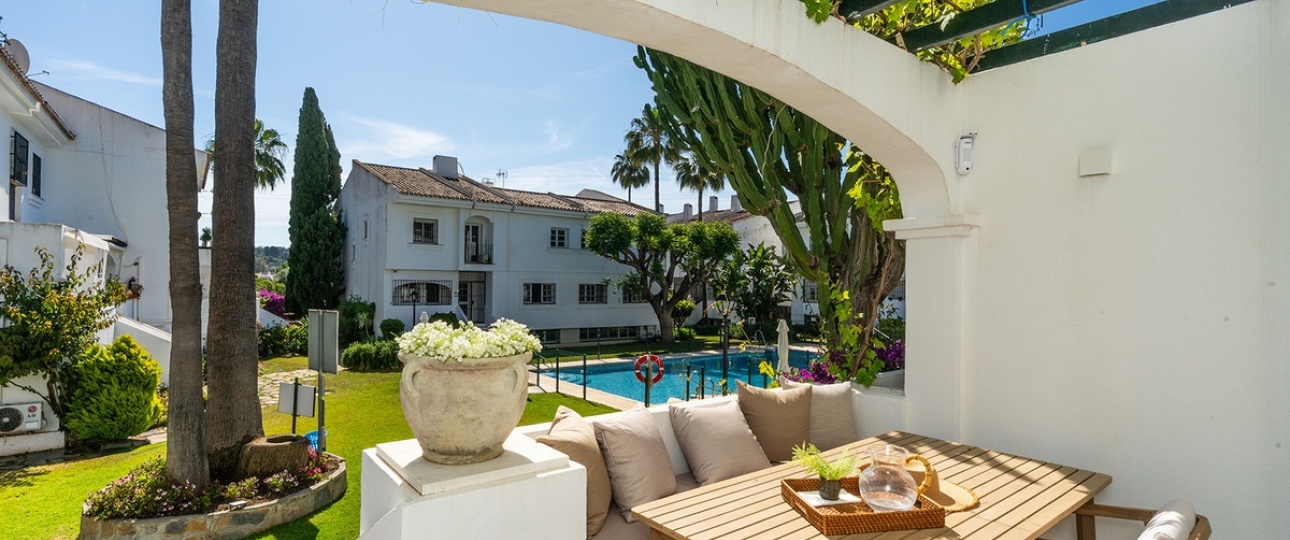 Resale - Town house - Marbella - Nueva Andalucía