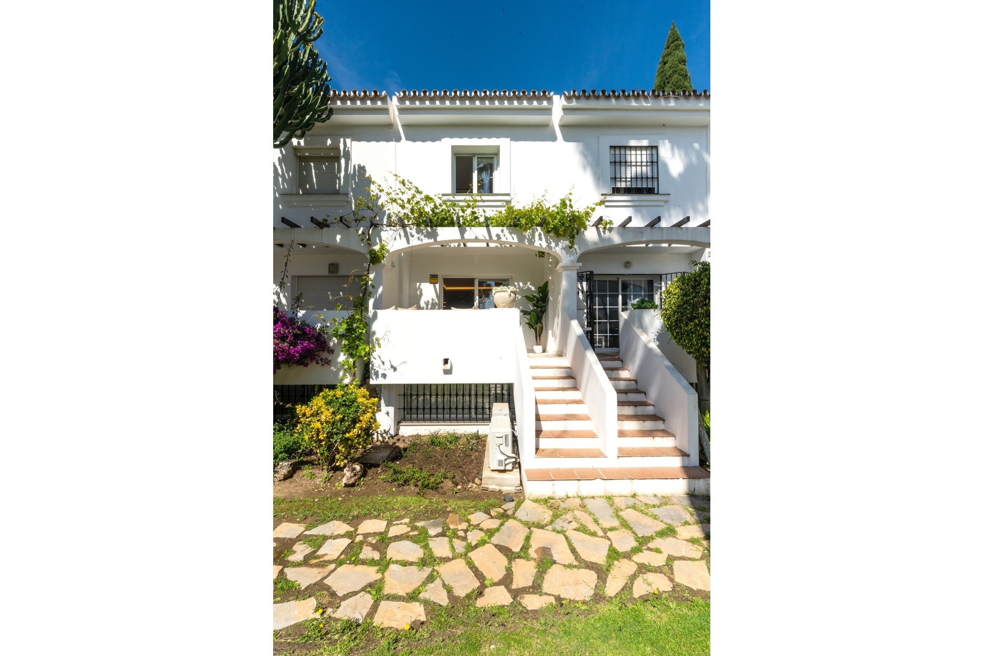 Resale - Town house - Marbella - Nueva Andalucía
